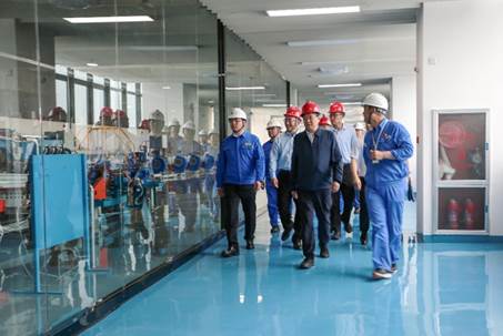 打造向上向前第一象限生力軍 錘煉甘于做人做事作難、受苦受累受屈的企業家隊伍——河南投資集團黨委書記、董事長劉新勇蒞臨安彩高科開展主題教育調研