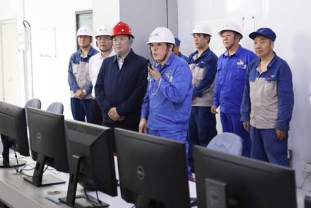 打造向上向前第一象限生力軍 錘煉甘于做人做事作難、受苦受累受屈的企業家隊伍——河南投資集團黨委書記、董事長劉新勇蒞臨安彩高科開展主題教育調研